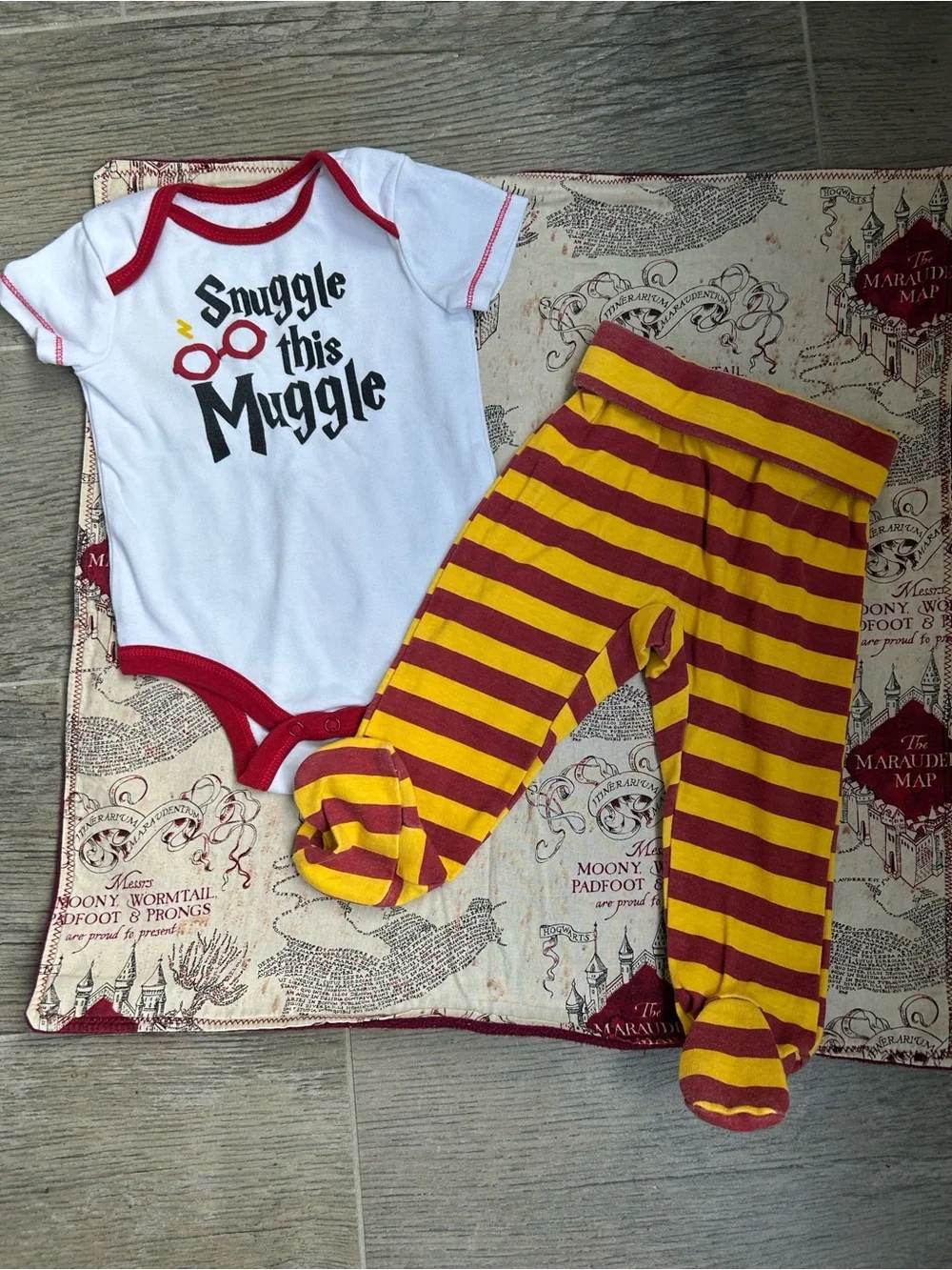 Harry Potter “Snuggle this Muggle” themed bodysuit, pants, & blanket bundle 6-9M